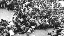 turkey_gov_massacre_in_taksim_square_may_1__1977_police_panzers.gif 