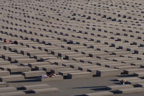480_holocaust_memorial_in_berlin_1.jpg